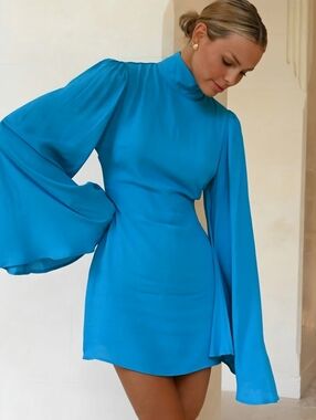 NWT yllw the Label Bright Blue Flowy Sleeve Raya Dress, XL